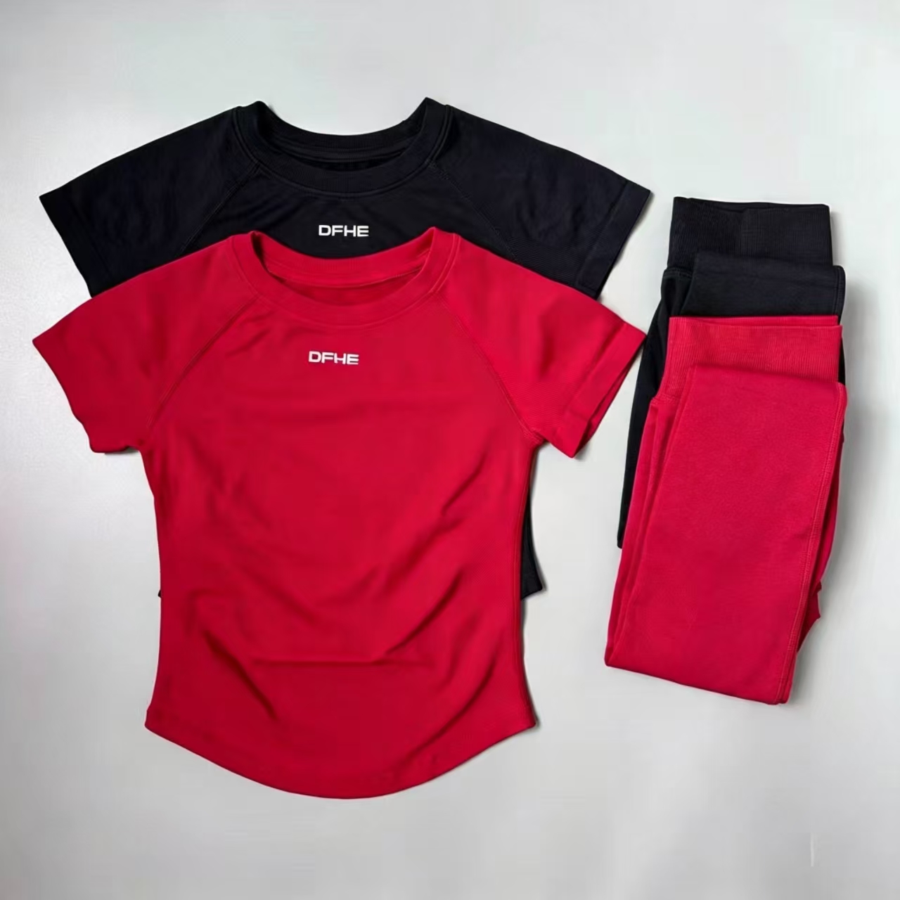 Dres fitness DFHE Slim, bezszw – Yoga Daily Fitness recenzja i cena